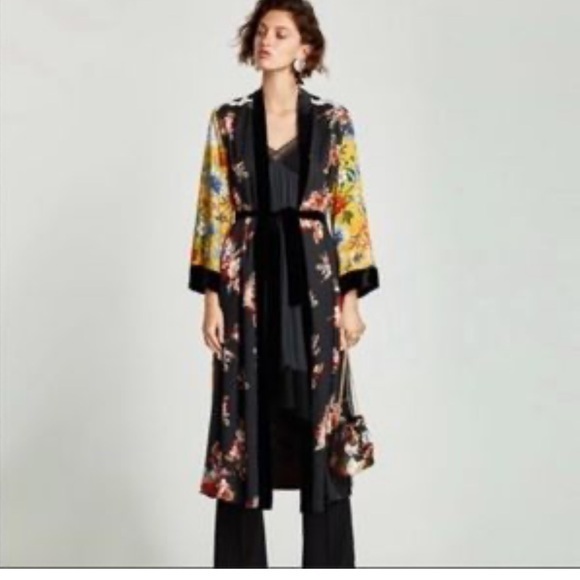 ZARA Floral Patchwork Long Belted KimonoKaftan Jacket Robe Size Small - Picture 1 of 15